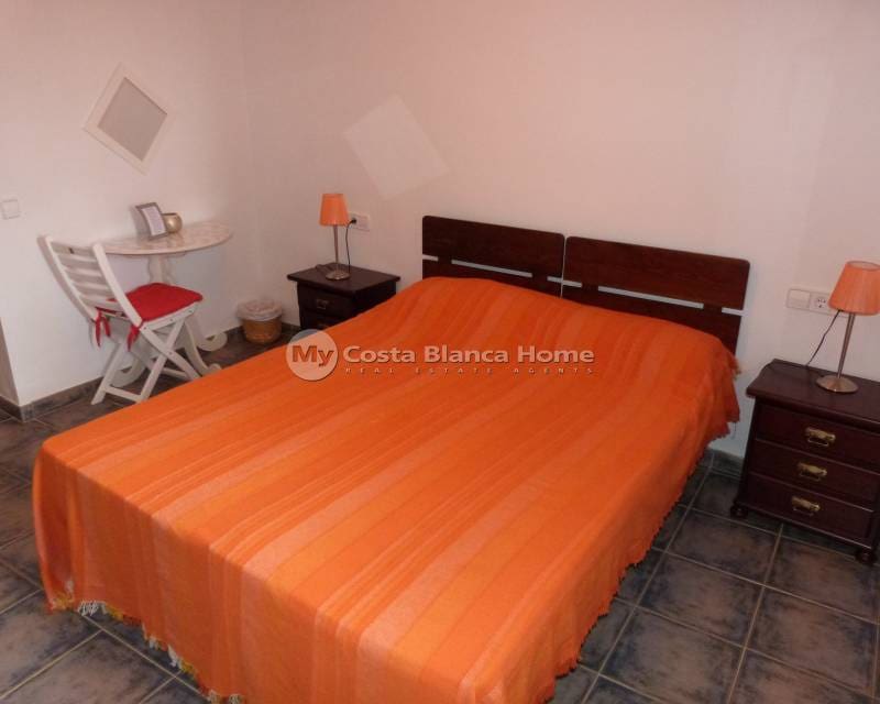 15 soveværelse Finca/Landehus til salg i Ibi med swimmingpool - € 850.000 (Ref: 8824121)