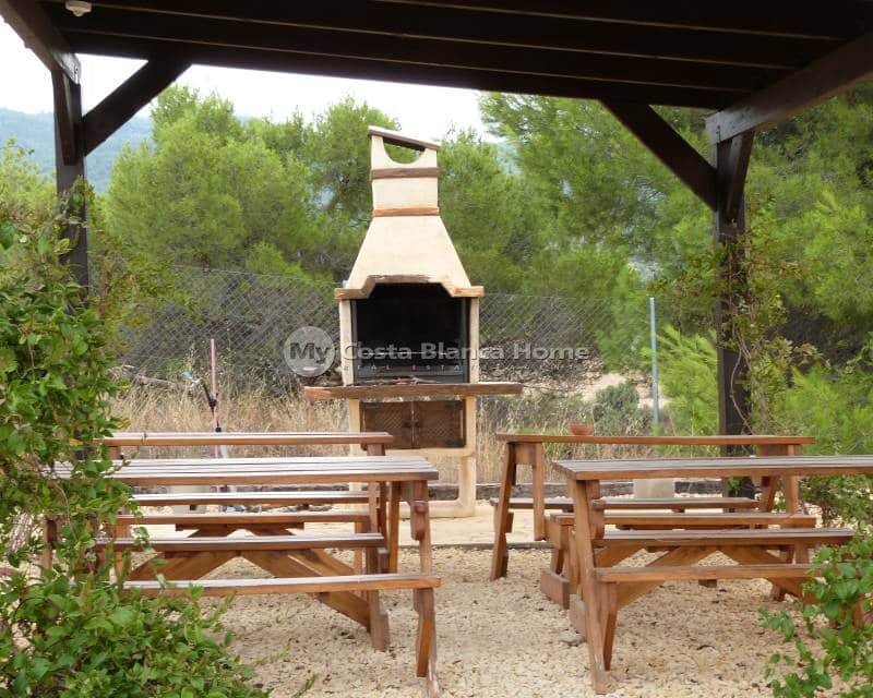 15 soveværelse Finca/Landehus til salg i Ibi med swimmingpool - € 850.000 (Ref: 8824121)