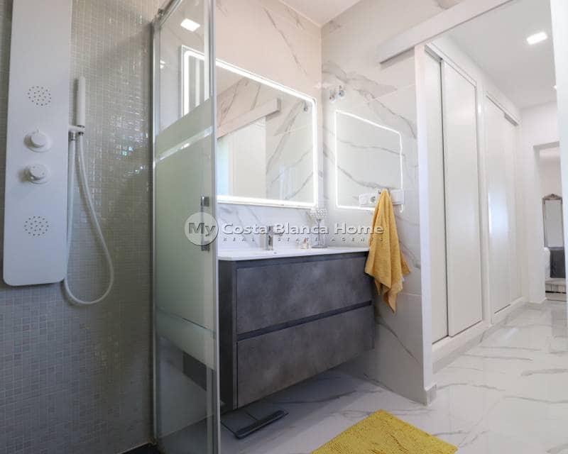 5 sypialnia Willa na sprzedaż w Algorfa z basenem - 685 000 € (Ref: 8824123)