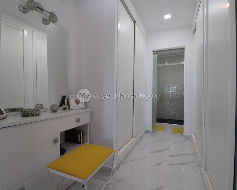 5 sypialnia Willa na sprzedaż w Algorfa z basenem - 685 000 € (Ref: 8824123)