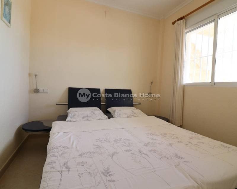 Chalet de 3 habitaciones en Algorfa en venta con piscina - 585.000 € (Ref: 8824125)