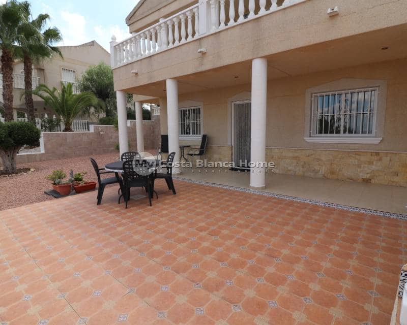 Chalet de 3 habitaciones en Algorfa en venta con piscina - 585.000 € (Ref: 8824125)