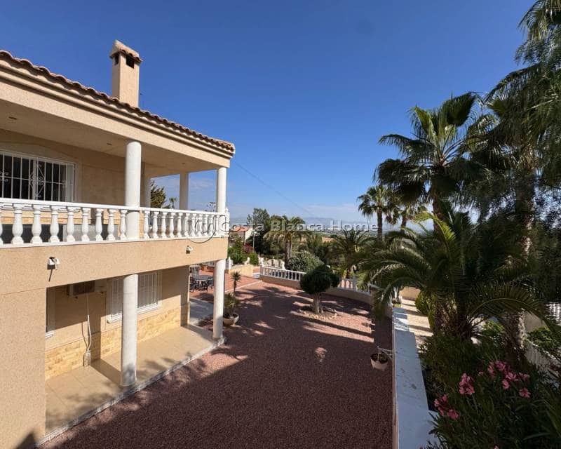 Chalet de 3 habitaciones en Algorfa en venta con piscina - 585.000 € (Ref: 8824125)