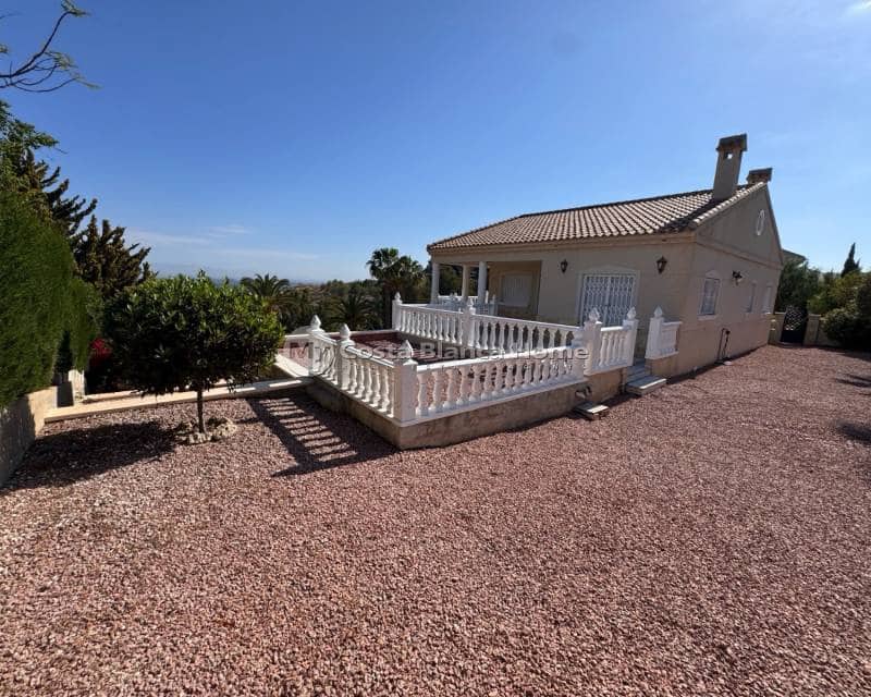 Chalet de 3 habitaciones en Algorfa en venta con piscina - 585.000 € (Ref: 8824125)