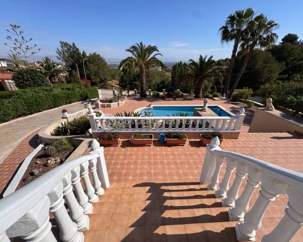 3 bedroom Villa for sale in Algorfa with pool - € 585,000 (Ref: 8824125)