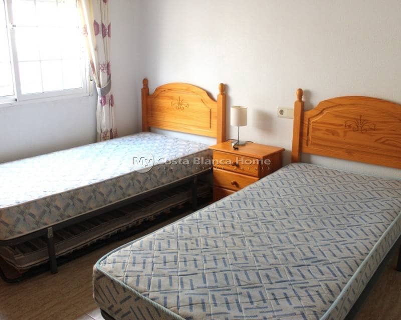 3 bedroom Semi-detached Villa for sale in Algorfa with pool - € 265,000 (Ref: 8824141)