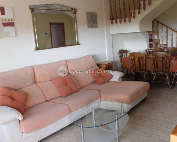 3 bedroom Semi-detached Villa for sale in Algorfa with pool - € 265,000 (Ref: 8824141)
