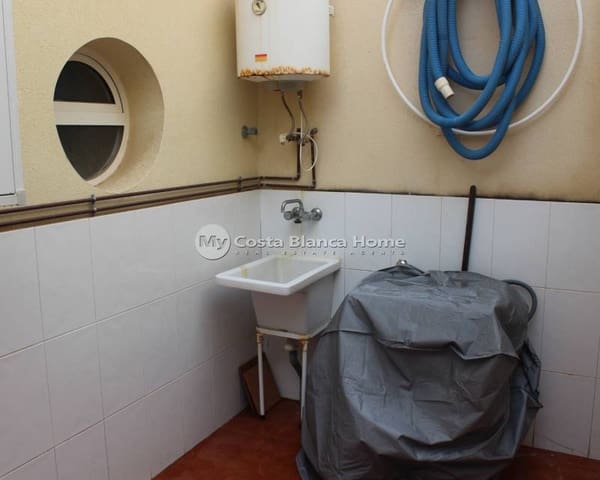 3 bedroom Semi-detached Villa for sale in Algorfa with pool - € 265,000 (Ref: 8824141)