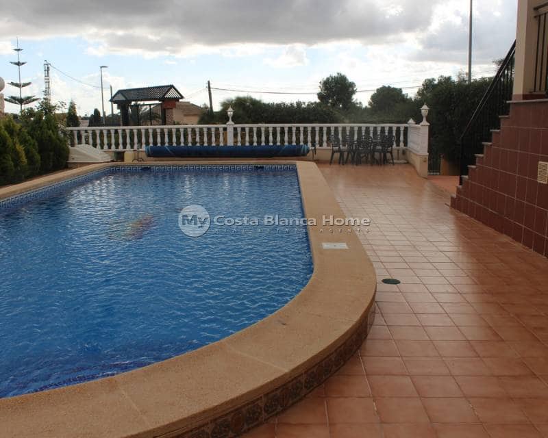 3 bedroom Semi-detached Villa for sale in Algorfa with pool - € 265,000 (Ref: 8824141)