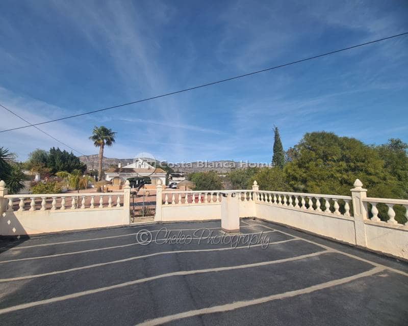 3 sovrum Finca/Hus på landet till salu i Albatera med pool - 229 950 € (Ref: 8848163)