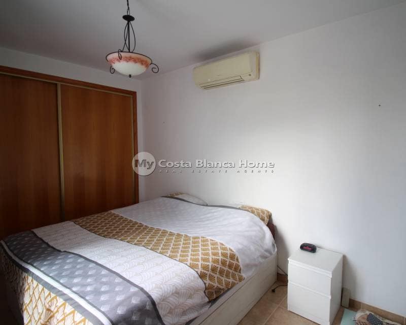 4 bedroom Villa for sale in Fortuna with pool - € 259,900 (Ref: 8880718)