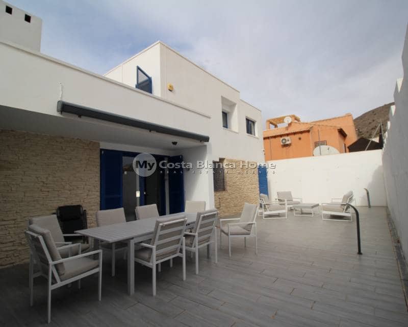 4 bedroom Villa for sale in Fortuna with pool - € 259,900 (Ref: 8880718)