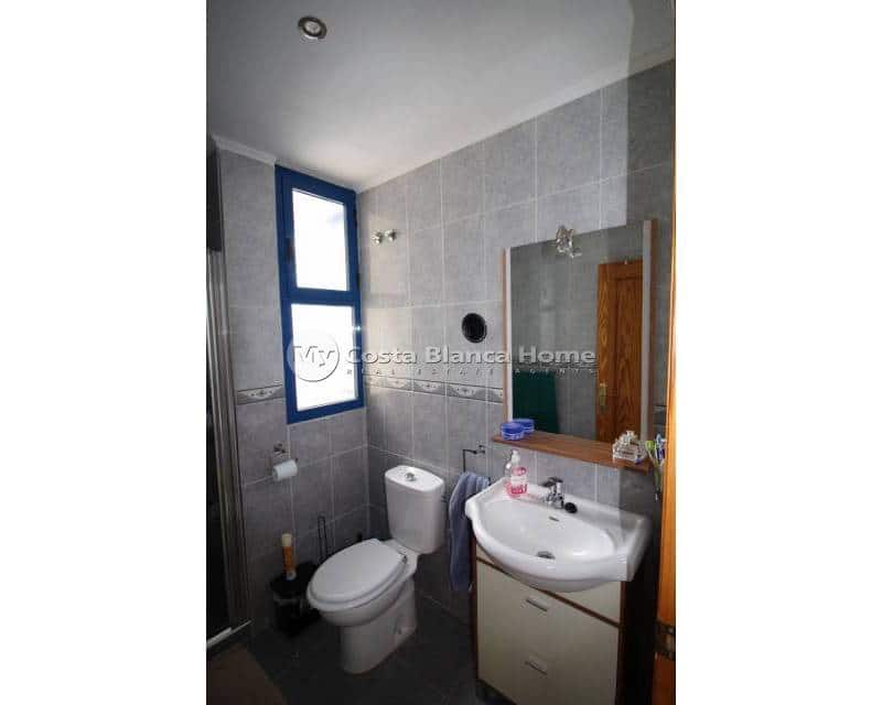 4 bedroom Villa for sale in Fortuna with pool - € 259,900 (Ref: 8880718)