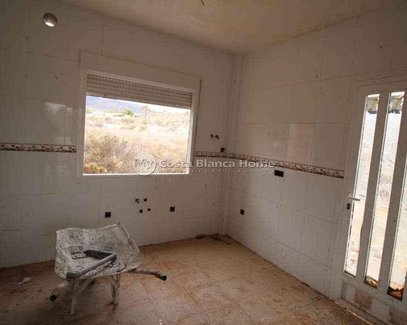 3 bedroom Villa for sale in Fortuna - € 139,900 (Ref: 8880724)