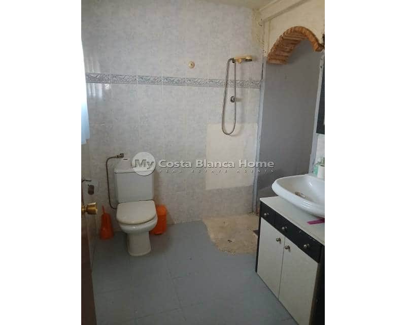 3 bedroom Finca/Country House for sale in Jumilla - € 140,000 (Ref: 8880731)