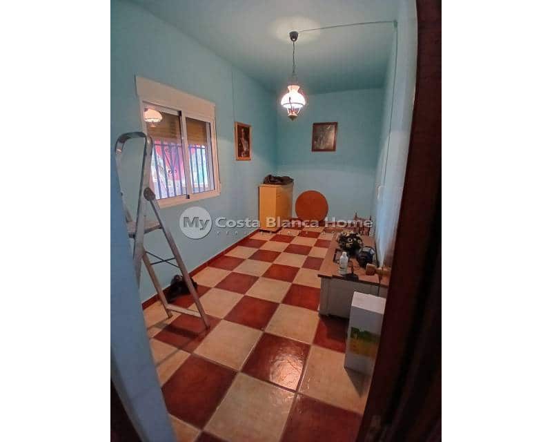 3 bedroom Finca/Country House for sale in Jumilla - € 140,000 (Ref: 8880731)