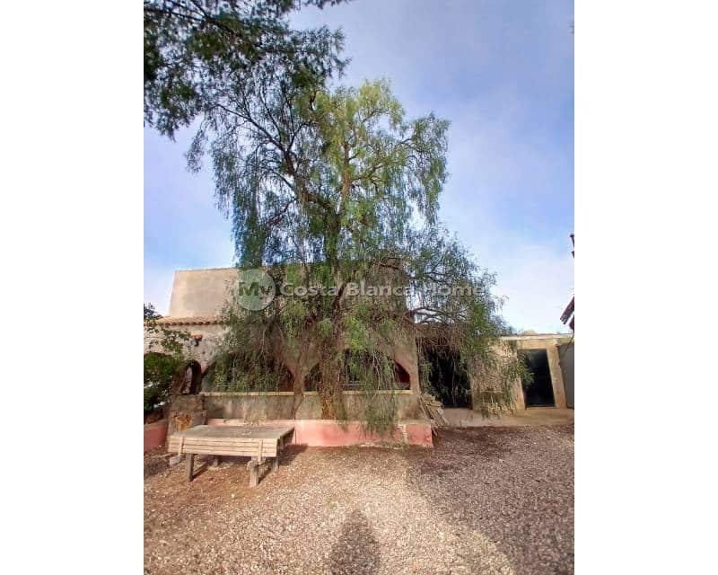 3 bedroom Finca/Country House for sale in Jumilla - € 140,000 (Ref: 8880731)