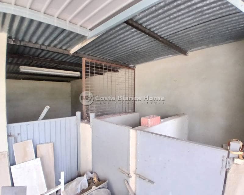 3 bedroom Finca/Country House for sale in Jumilla - € 140,000 (Ref: 8880731)