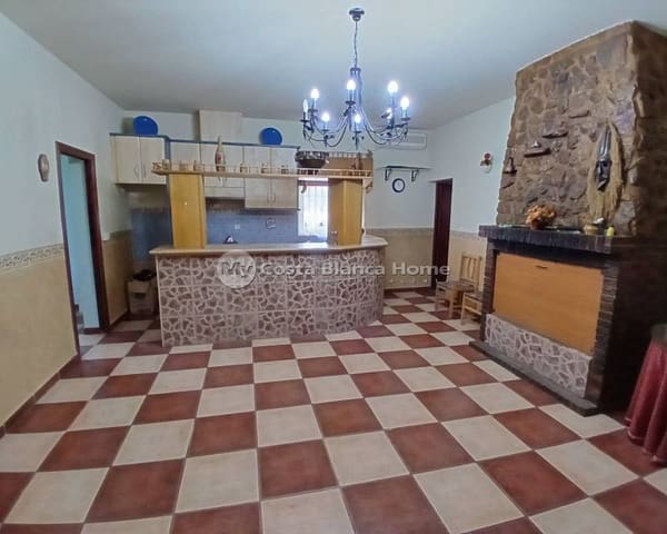3 bedroom Finca/Country House for sale in Jumilla - € 140,000 (Ref: 8880731)