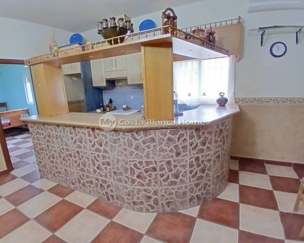 3 bedroom Finca/Country House for sale in Jumilla - € 140,000 (Ref: 8880731)