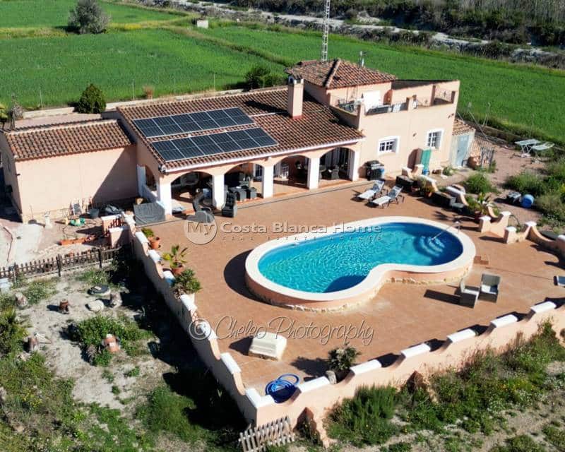 3 chambre Villa/Maison à vendre à Dolores avec piscine - 445 000 € (Ref: 8911484)