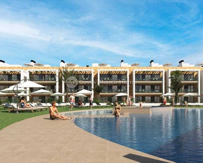 2 bedroom Apartment for sale in Los Alcazares with pool garage - € 260,000 (Ref: 8945158)