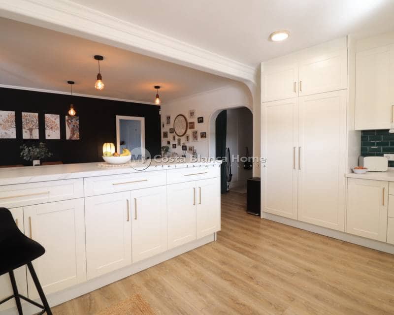 3 bedroom Finca/Country House for sale in Rojales with pool - € 850,000 (Ref: 8969180)