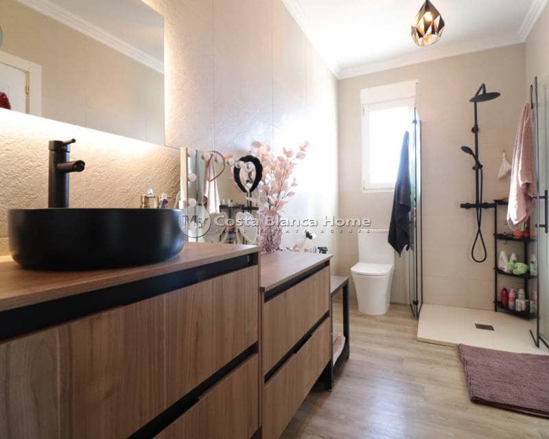 3 bedroom Finca/Country House for sale in Rojales with pool - € 850,000 (Ref: 8969180)