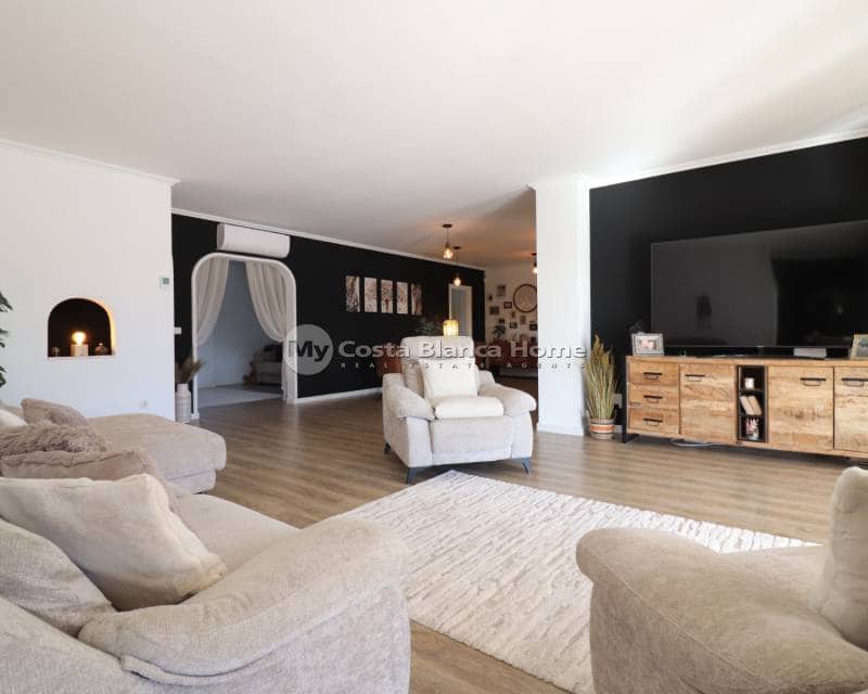 3 bedroom Finca/Country House for sale in Rojales with pool - € 850,000 (Ref: 8969180)