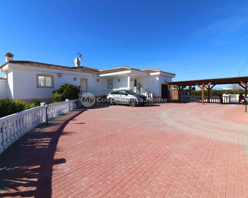 3 bedroom Finca/Country House for sale in Rojales with pool - € 850,000 (Ref: 8969180)