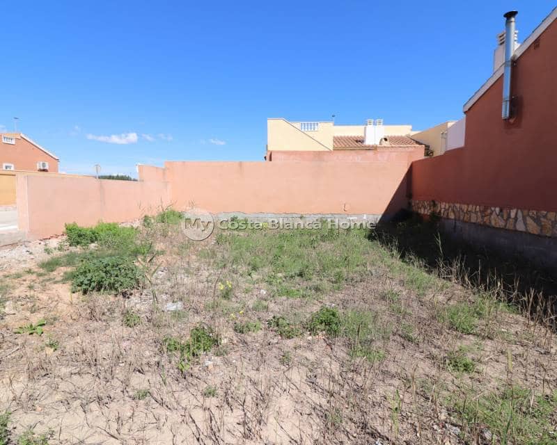 Byggetomt til salgs i Daya Nueva - € 75 000 (Ref: 8969191)