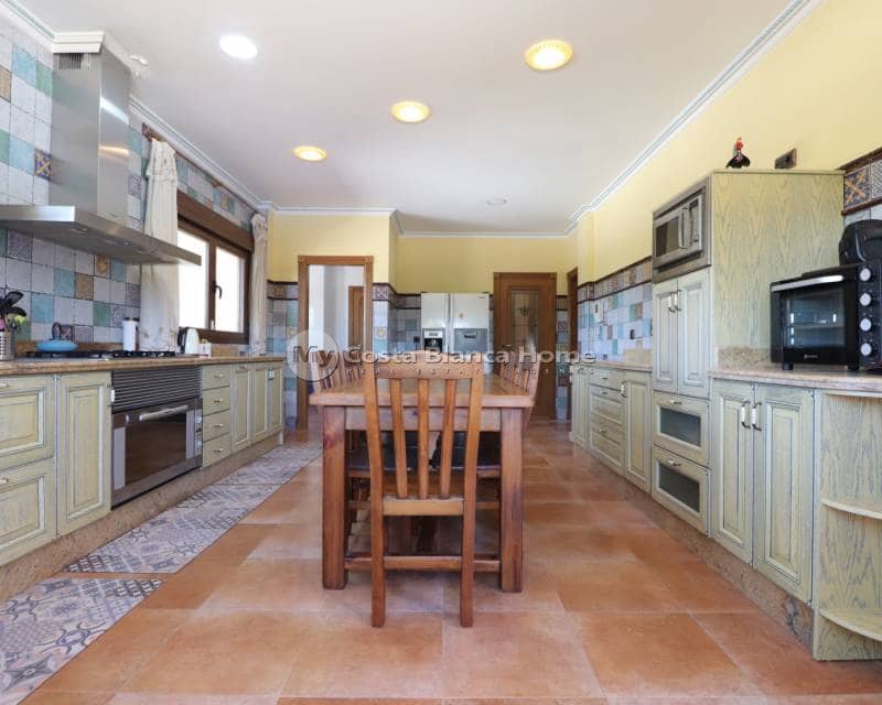 6 sypialnia Finka/Dom wiejski na sprzedaż w Callosa de Segura z basenem - 675 000 € (Ref: 8969196)