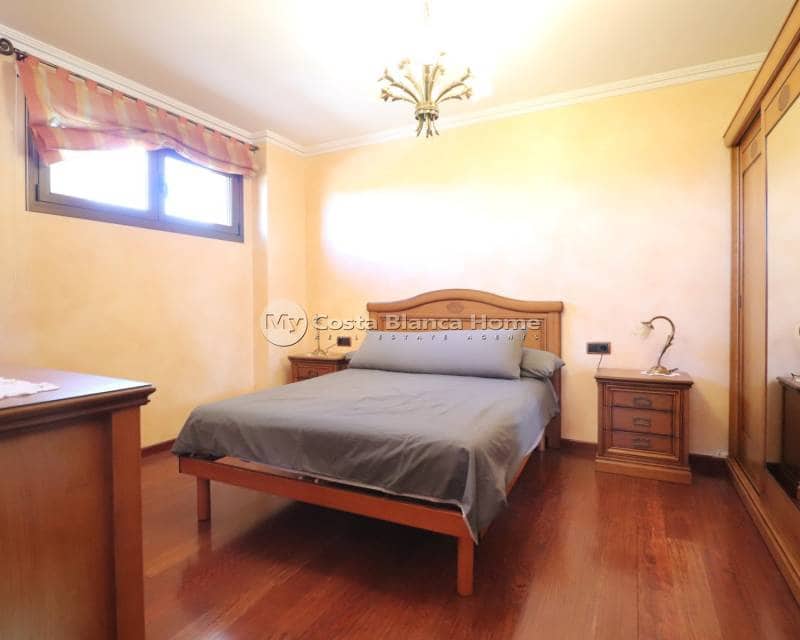 6 sypialnia Finka/Dom wiejski na sprzedaż w Callosa de Segura z basenem - 675 000 € (Ref: 8969196)