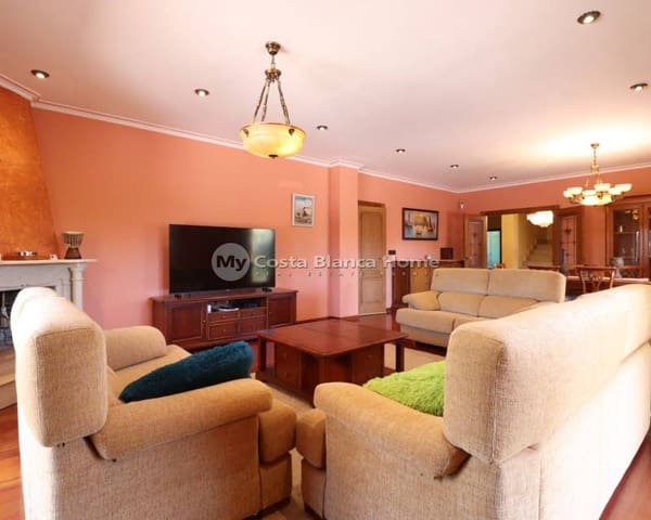 6 quarto Quinta/Casa Rural para venda em Callosa de Segura com piscina - 675 000 € (Ref: 8969196)