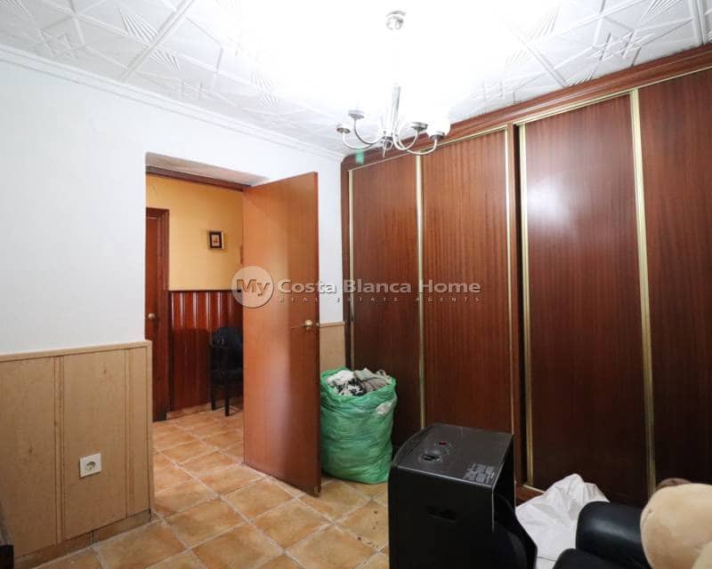 5 soveværelse Villa til salg i Heredades - € 169.000 (Ref: 8969201)