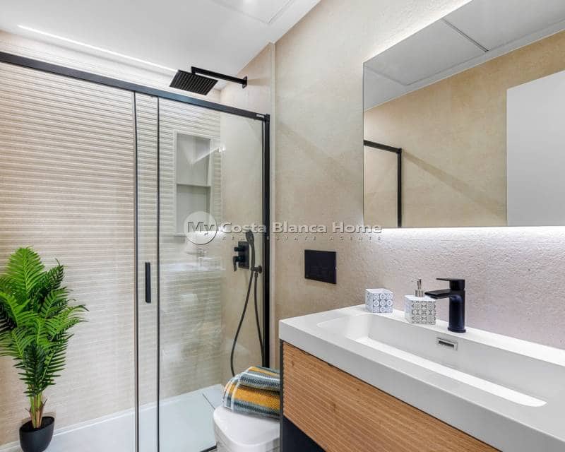 3 bedroom Apartment for sale in Torre-Pacheco with pool - € 449,000 (Ref: 8969210)