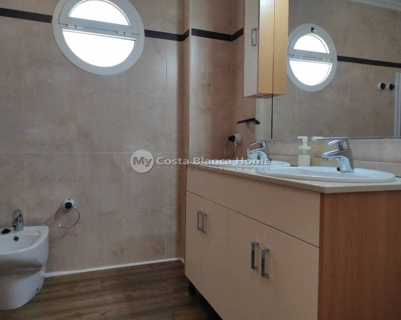 2 soveværelse Lejlighed til salg i Pilar de la Horadada med swimmingpool - € 349.000 (Ref: 8969233)