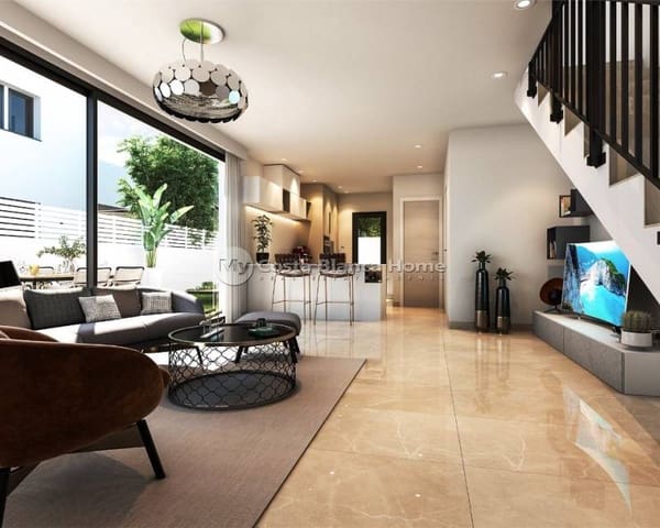 Chalet de 3 habitaciones en Centro Urbano, Dénia en venta con piscina - 438.000 € (Ref: 8969240)