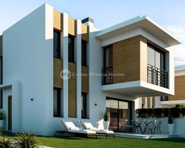 Chalet de 3 habitaciones en Centro Urbano, Dénia en venta con piscina - 675.000 € (Ref: 8969241)