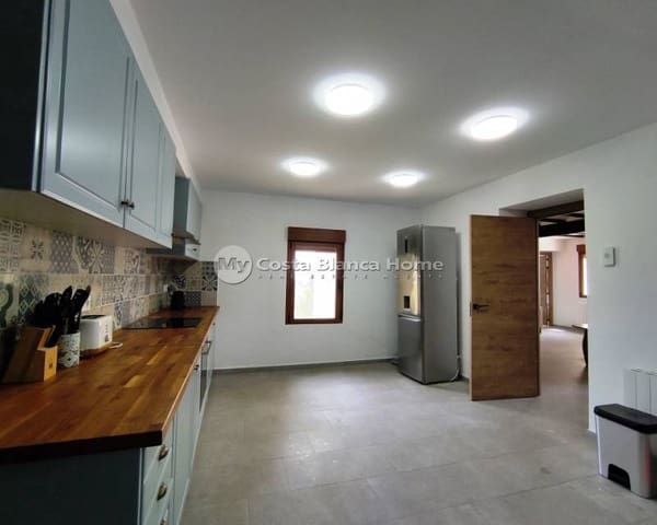 4 soveværelse Finca/Landehus til salg i Cocentaina - € 330.000 (Ref: 8969245)