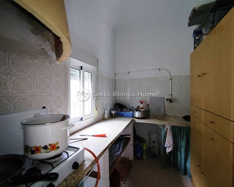 3 soveværelse Finca/Landehus til salg i Albaida med swimmingpool - € 110.000 (Ref: 8969246)