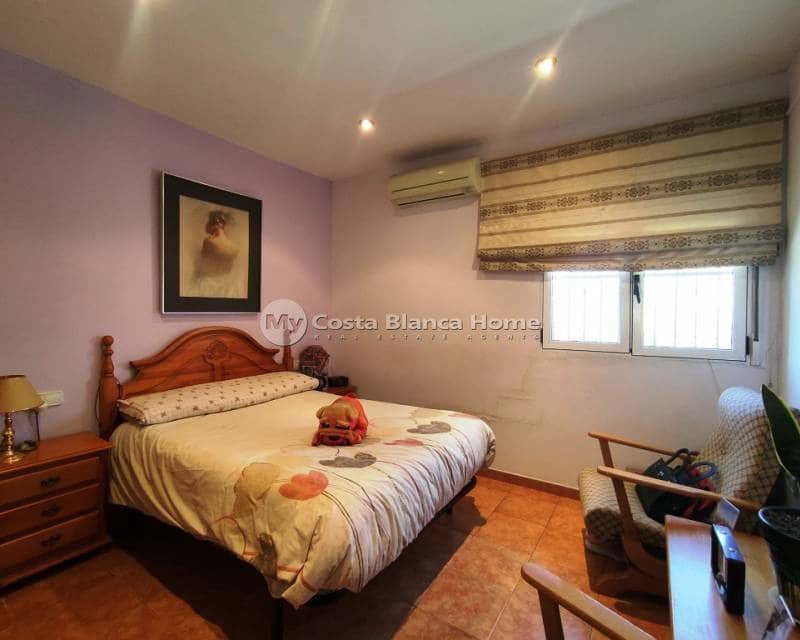 4 soveværelse Finca/Landehus til salg i Cocentaina med swimmingpool - € 250.000 (Ref: 8969249)