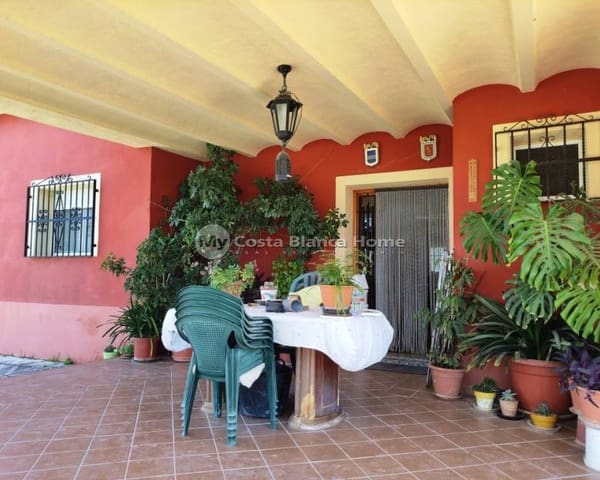 4 soveværelse Finca/Landehus til salg i Cocentaina med swimmingpool - € 250.000 (Ref: 8969249)