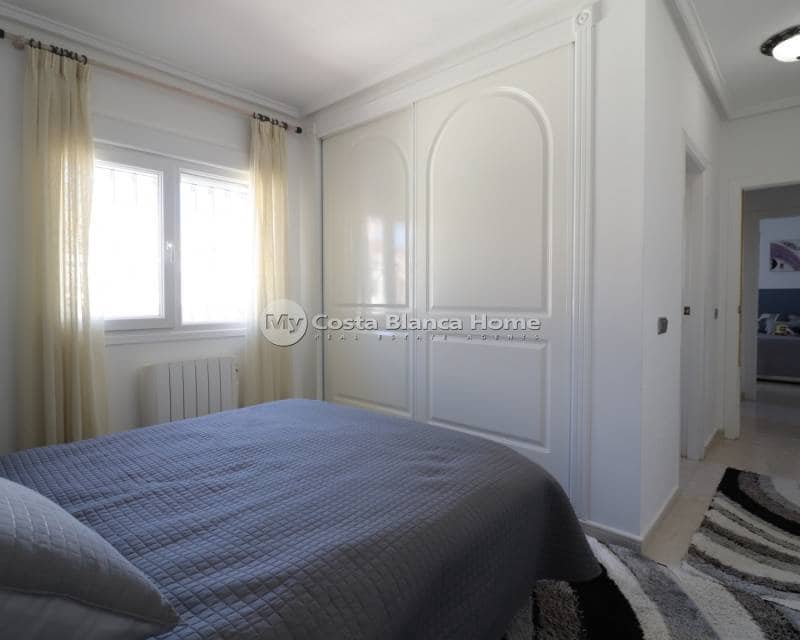 3 soveværelse Villa til salg i Monte Azul med swimmingpool - € 325.000 (Ref: 8983040)