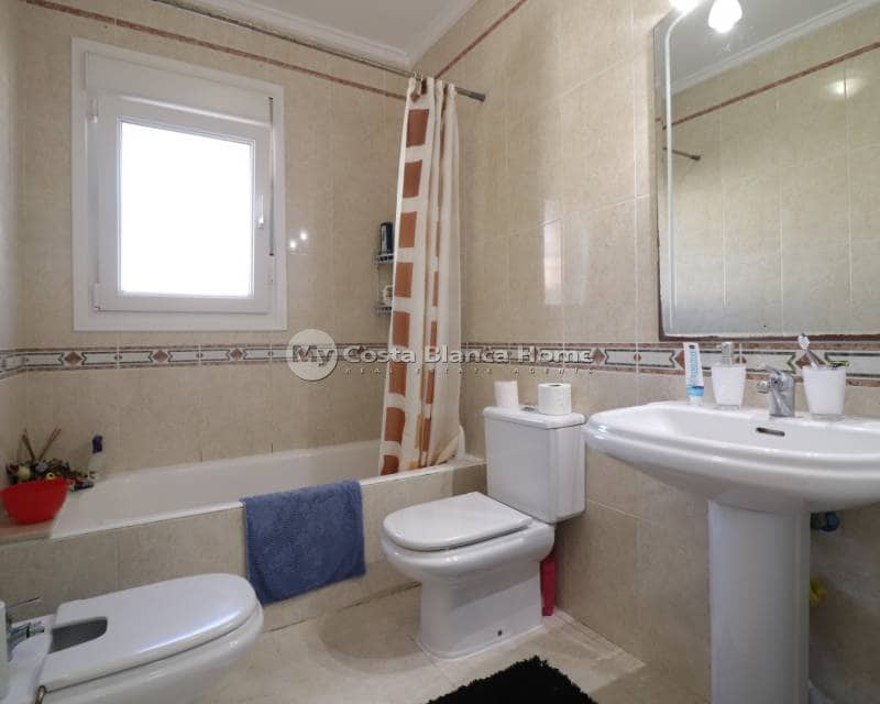 3 soveværelse Villa til salg i Monte Azul med swimmingpool - € 325.000 (Ref: 8983040)