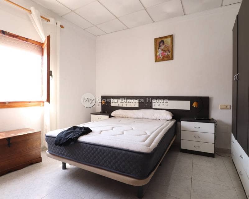 3 makuuhuone Omakotitalo myytävänä paikassa Benijofar mukana uima-altaan - 260 000 € (Ref: 8983044)