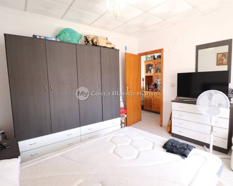 3 makuuhuone Omakotitalo myytävänä paikassa Benijofar mukana uima-altaan - 260 000 € (Ref: 8983044)