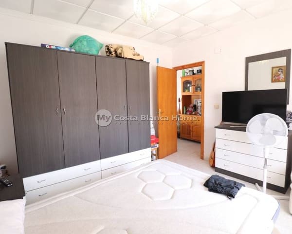 3 bedroom Townhouse for sale in Benijófar with pool - € 260,000 (Ref: 8983044)