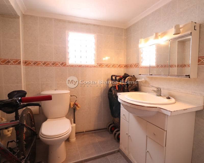 3 makuuhuone Omakotitalo myytävänä paikassa Benijofar mukana uima-altaan - 260 000 € (Ref: 8983044)