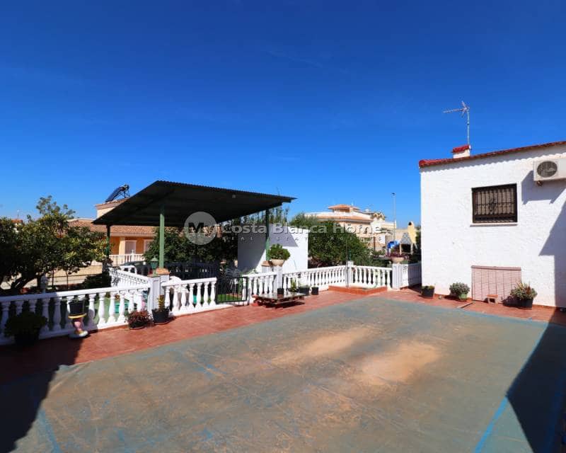 3 makuuhuone Omakotitalo myytävänä paikassa Benijofar mukana uima-altaan - 260 000 € (Ref: 8983044)